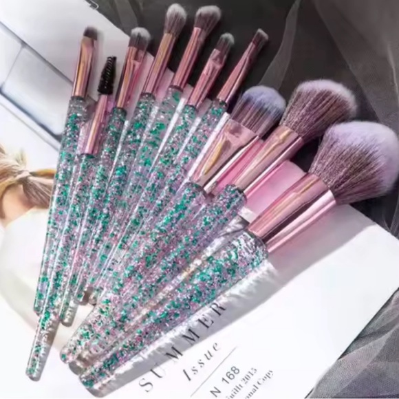 Pretty colors makeup brushes set 10 pieces - Picture 3 of 3